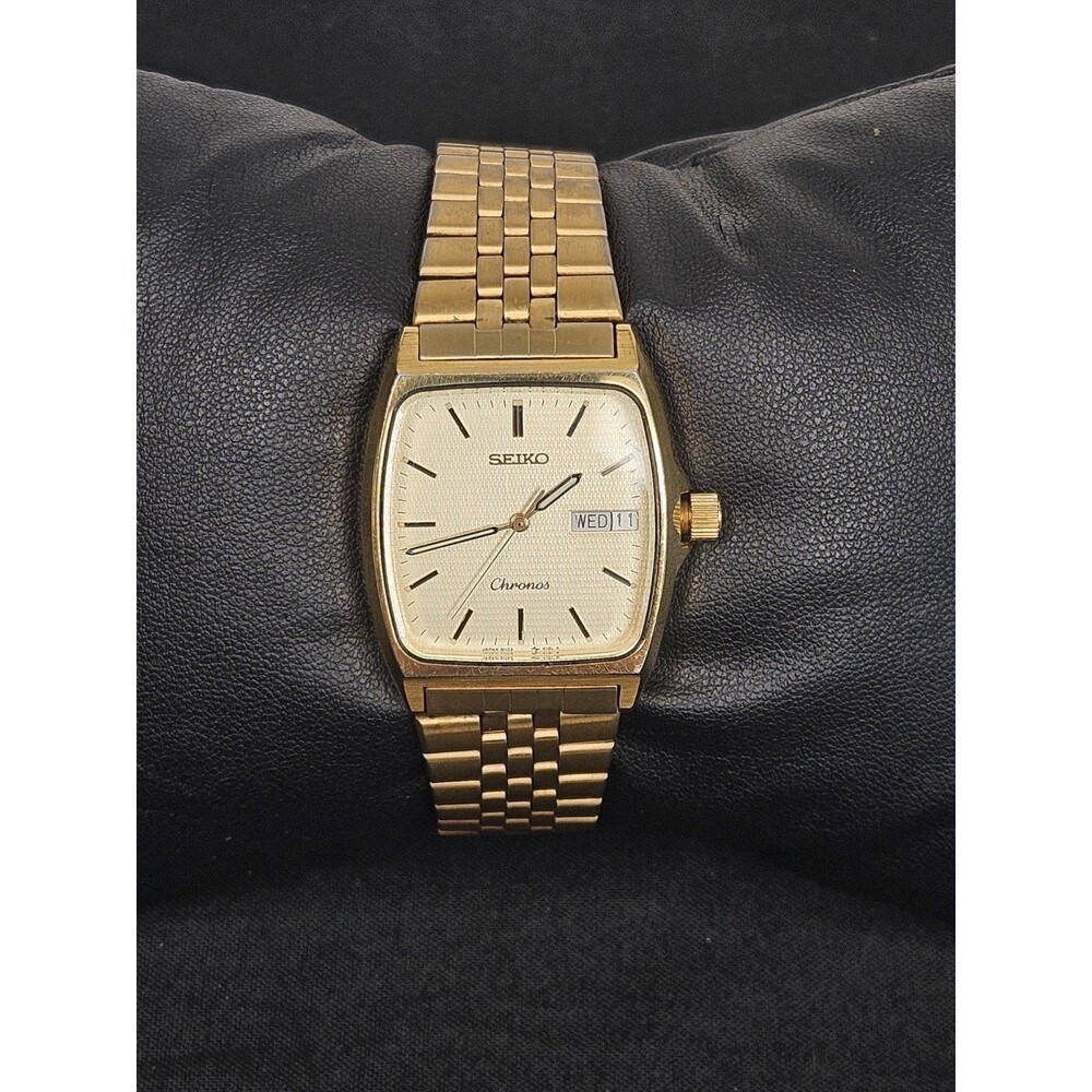 SEIKO Chronos day date Gold Tone 5H23 5110 Watch